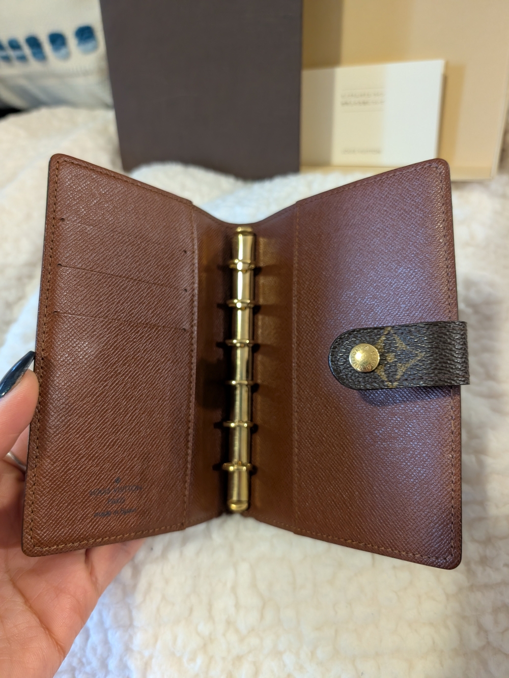 (SOLD) Louis Vuitton Monogram Brown Canvas Agenda/Passport Holder - Picture 9 of 12